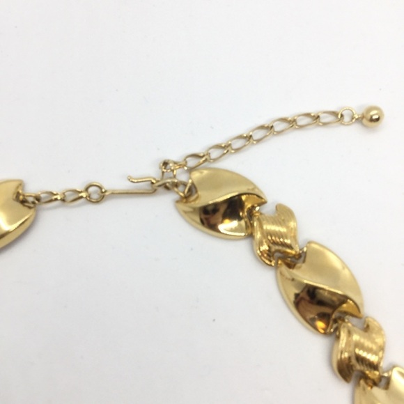 3/$30 VINTAGE 80S GOLD TONE CHUNKY CHAIN NECKLACE TEXTURED MOGUL RUNWAY RETRO - Picture 9 of 12